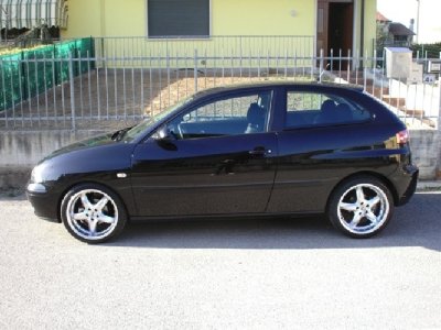 Seat Ibiza.JPG