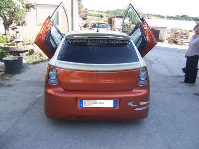 LK82-86 POSTERIORE 1.jpg