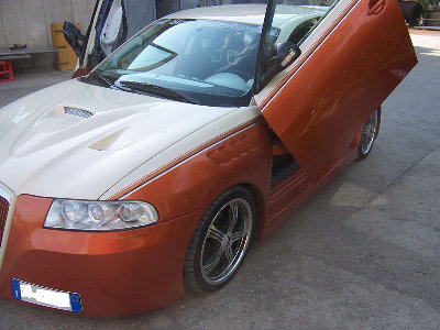 LK82-86 LATERALE.jpg