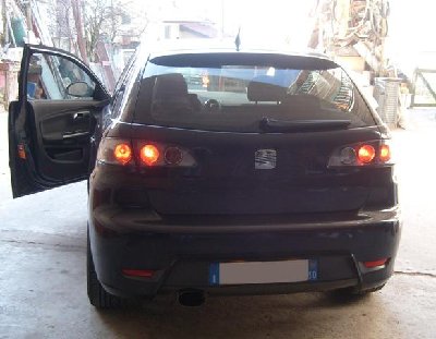 dietro luci accese.JPG