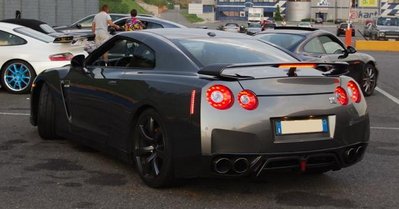 gt-r.JPG