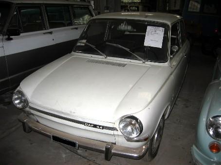 daf 44 variomatic.jpg