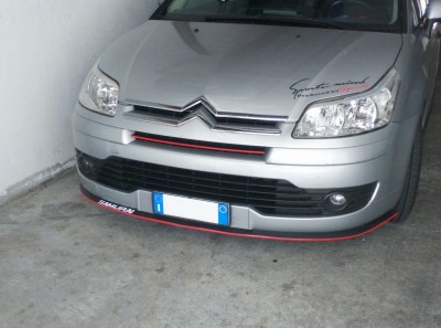 spoiler anteriore tre quarti.jpg